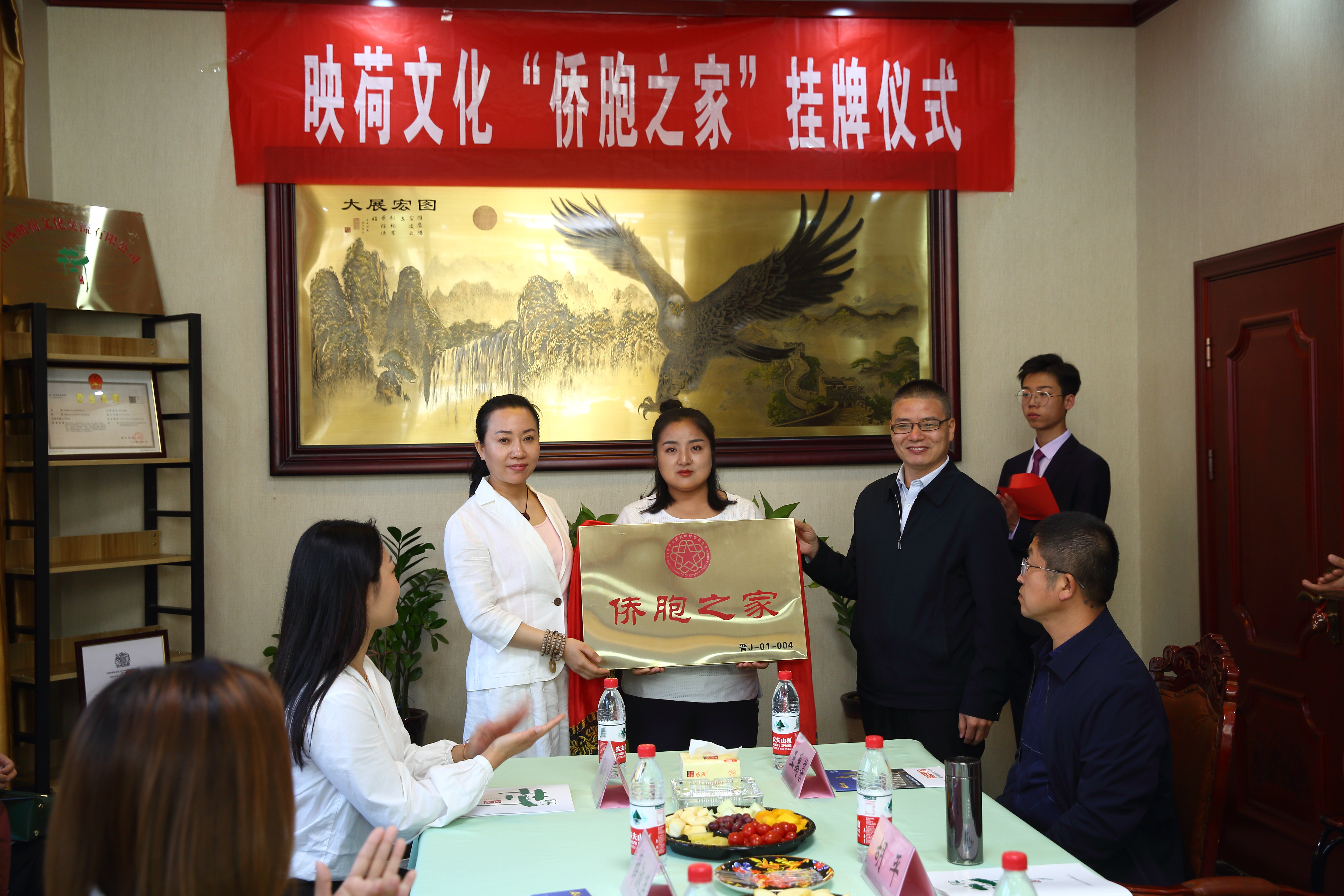 Community charity pop-up in Lüliang